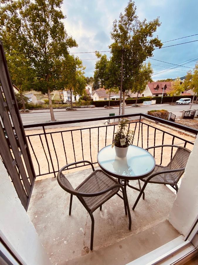 Appartement Moderne et Parking Privé Toul Eksteriør billede