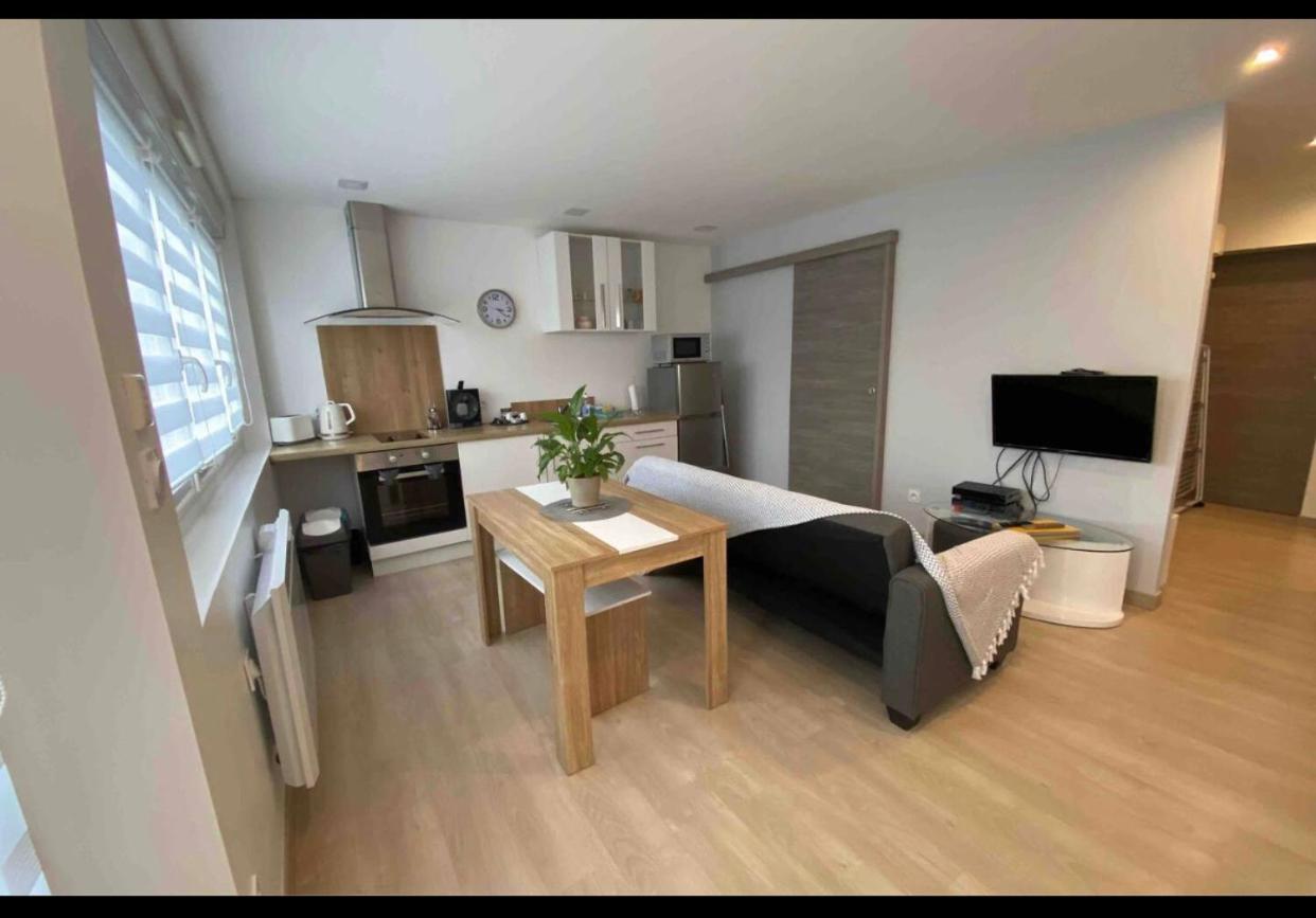 Appartement Moderne et Parking Privé Toul Eksteriør billede
